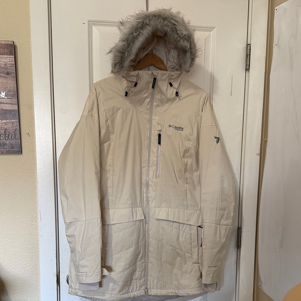 Columbia Beige Hooded Jacket with Faux Fur